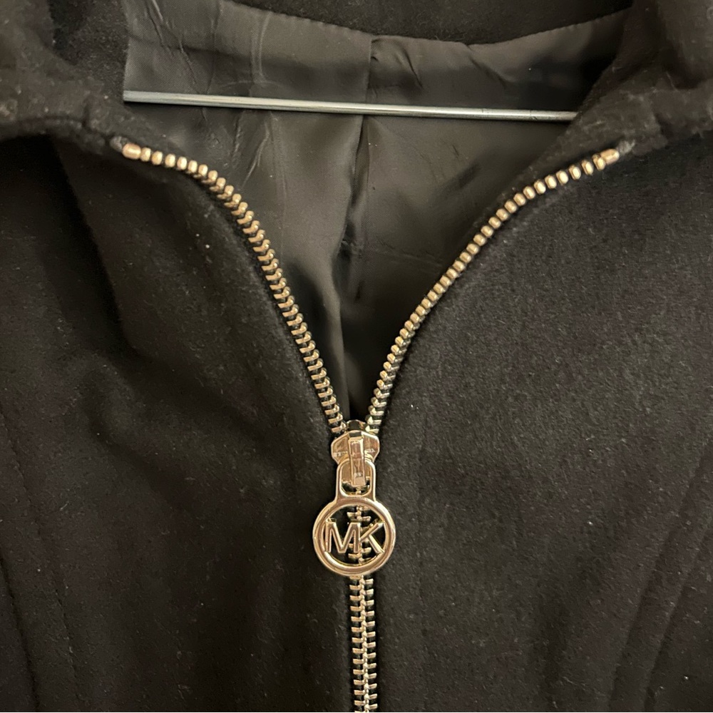 Wool coat - Picture 2 of 6